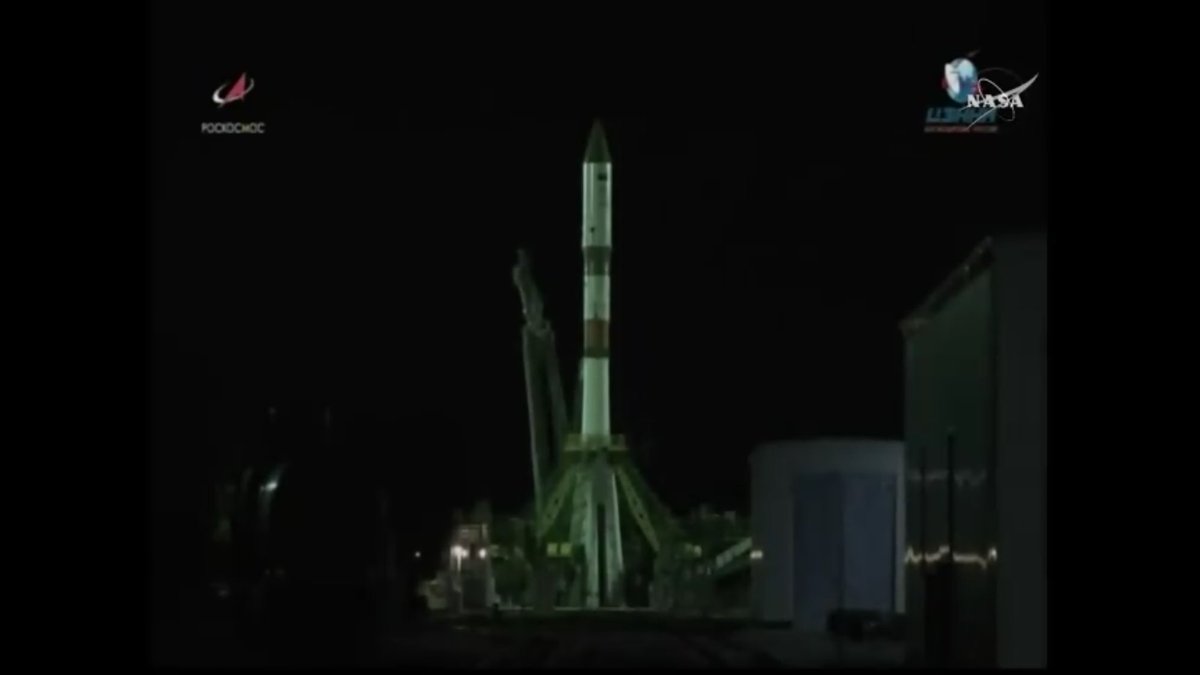 SpaceNews360's tweet photo. Soyuz liftoff. Now for 2 orbits then a rendezvous with the #ISS with 3 tons of supplies, delivered in less that 4 hours. #Progress70 https://t.co/tMMQIAuC8n