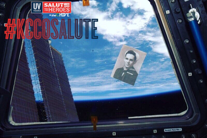 uv_vodka's tweet photo. Thank you for participating in RAKit Week with UV and @thechive! Repost from @johnresig (IG) #kccosalute #uvvodka #rakitweek #salutetoheroes https://t.co/FGYmwGJMIs