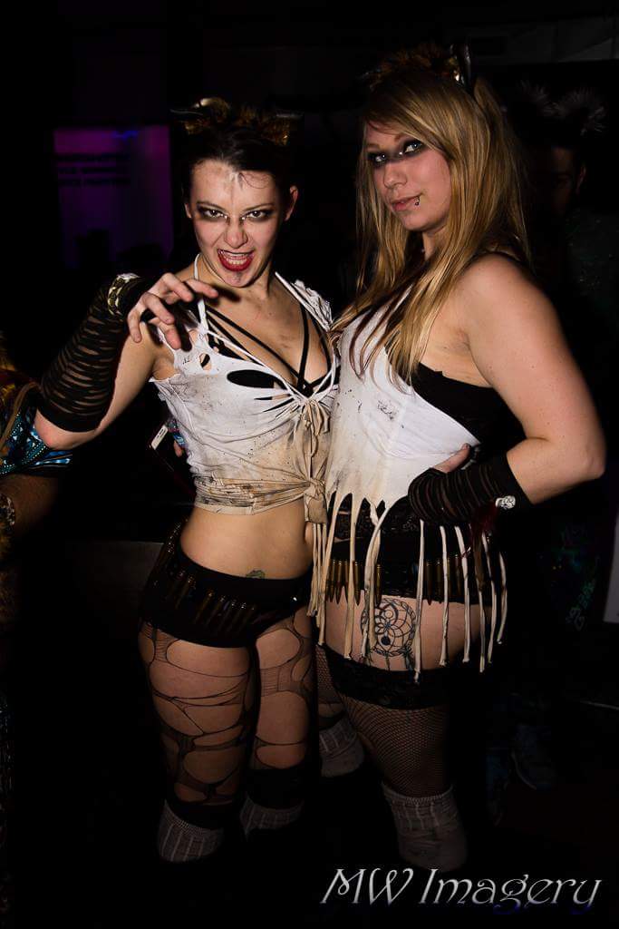 OptikDance's tweet photo. Post Apocalyptic Kitties purrforming for #PussycatBall 2016 at @chinablueclub 📸: @mw_imagery ☠🐈☠ @gogogadgetdani @littlechromette #gogocollective #gogolife #gogoworld #wegogo #wearethedancers #gogodancers #performanceart #OptikGoGos #OptikEntertainment https://t.co/X3Uhj7MSFU
