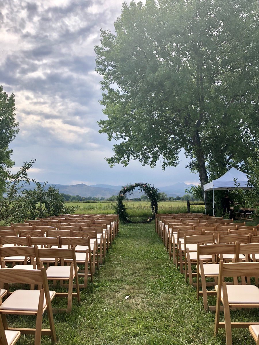 coloradoquartet's tweet photo. We had a blast playing this cute farm wedding at YA YA Farm &amp; Orchard for Laura &amp; Abby ❤️ The heat almost got the better of us, but the clouds came to the rescue just before the ceremony! https://t.co/iK7ZkCuJ30