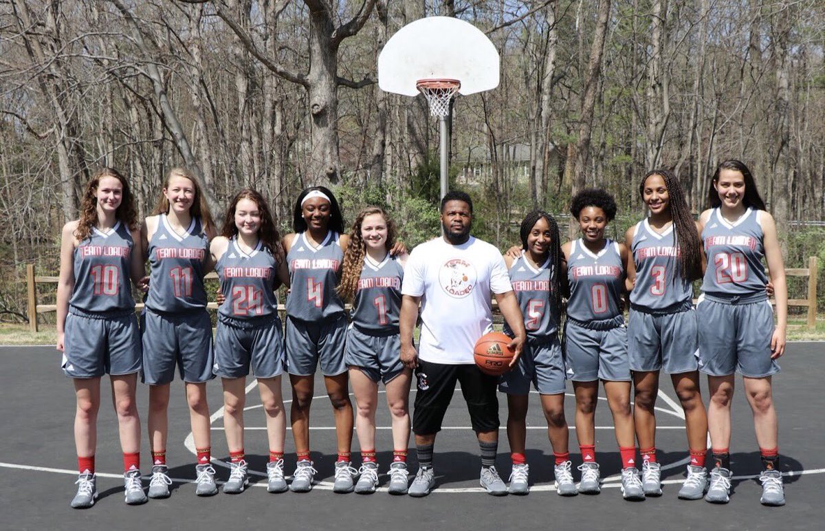 1CortezQuarles's tweet photo. Great job today ladies 2-0 at the @InsiderExposure #ApacheClassic https://t.co/PyHjCZSM8R