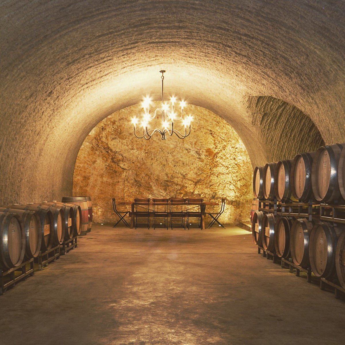We believe in storing beautiful wines in beautiful caves.
.
.
.
#kellyflemingwines #winecaves #estatecabernet #calistoga #cavetour #winetasting #privateappointment #napavalley
