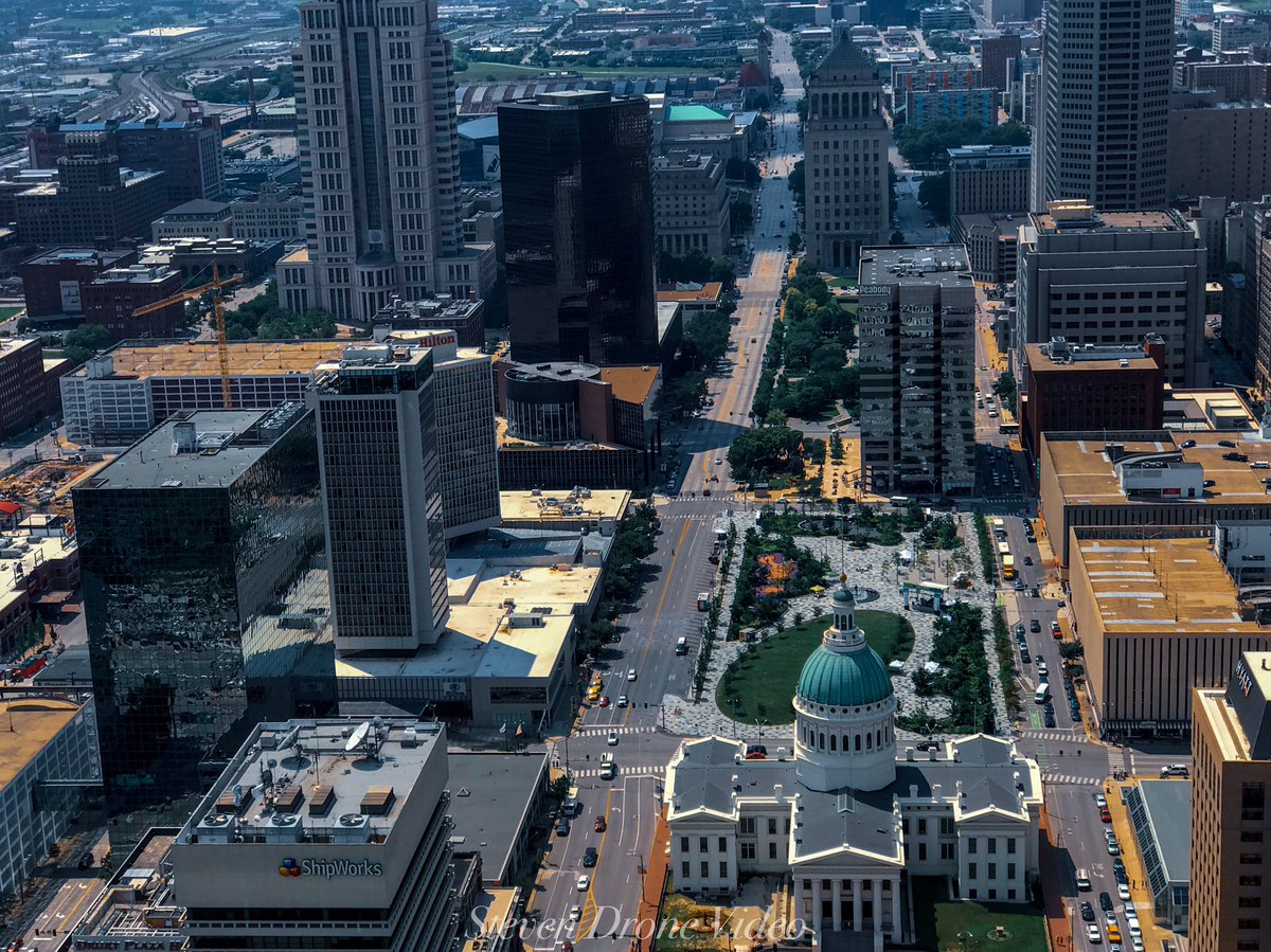 Steven_Drone's tweet photo. #pictures from the  ST. Louis trip to the Arch. #travel #missouri #photography #picoftheday https://t.co/i7YQjlTtFU