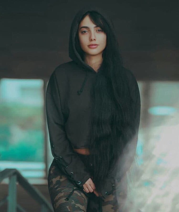 serifecayir's tweet photo. #MaedehHojabri 

It is in no way appropriate for the Qur'an to punish young people for dancing and to do so in the name of Islam. Iran's compelling understanding is very wrong. 

#IStandWithMaedeh https://t.co/DSwo9VnIy2
