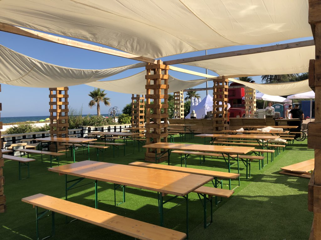 Podéis seguir a mi catering en facebook e instagram @elesbirrocatering y todo el verano en la playa de El Puig con El Esbirro Food Truck #masterchef⁠ ⁠ #elesbirro