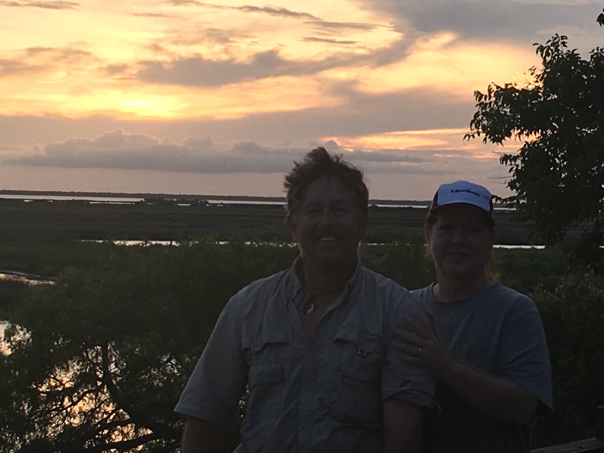 MrsTaylor9's tweet photo. Sunset selfie at my sisters in Point Comfort!
#wetmoresummerfun          #wetmore https://t.co/KpY0VrqNcc