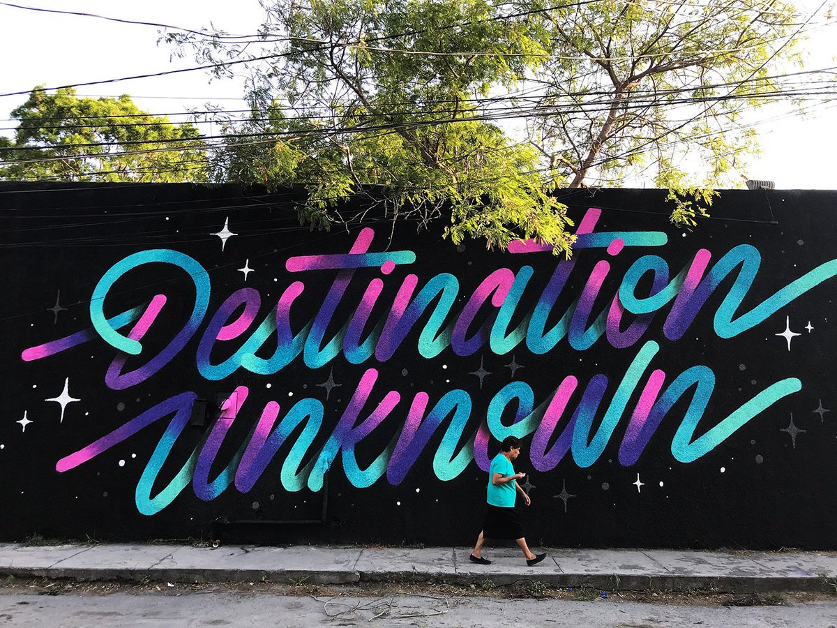 aDisenoMX's tweet image. IT'S A LIVING no es solo una declaración, sino también una filosofía de vida para #RicardoGonzalez, diseñador y artista de Durango México que actualmente vive en Brooklyn. #tipografía bit.ly/2tP2juD