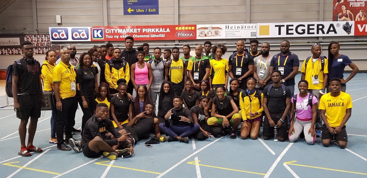 directorrecords's tweet photo. #JAAA #2018WJC Team members take timeout for a phto opportunity after training at the Indoor Sports Arena in Tampere, Finland https://t.co/xPv6LQiEQl