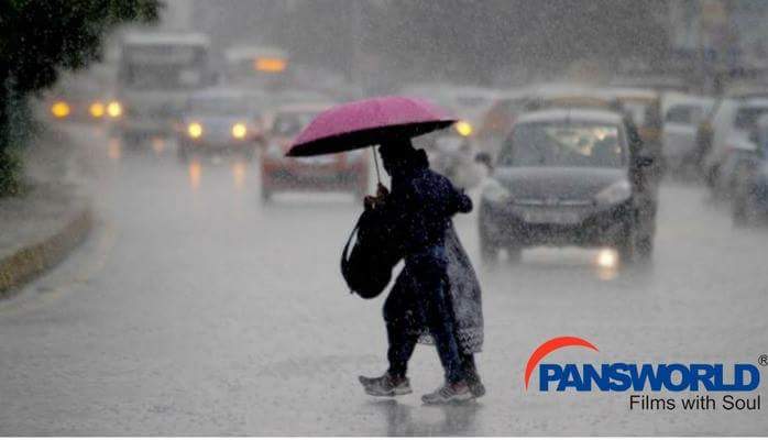 Pansworldfilm's tweet photo. No matter how masterful your umbrella/raincoat is, you will get wet if you are daring in Mumbai rains. To handle such situations without a sneeze, it is wiser to keep a change of clothes handy! Don't forget a pair of dry socks! #monsoon #mumbairains #mumbai #pansworld https://t.co/EayBEKrlfn