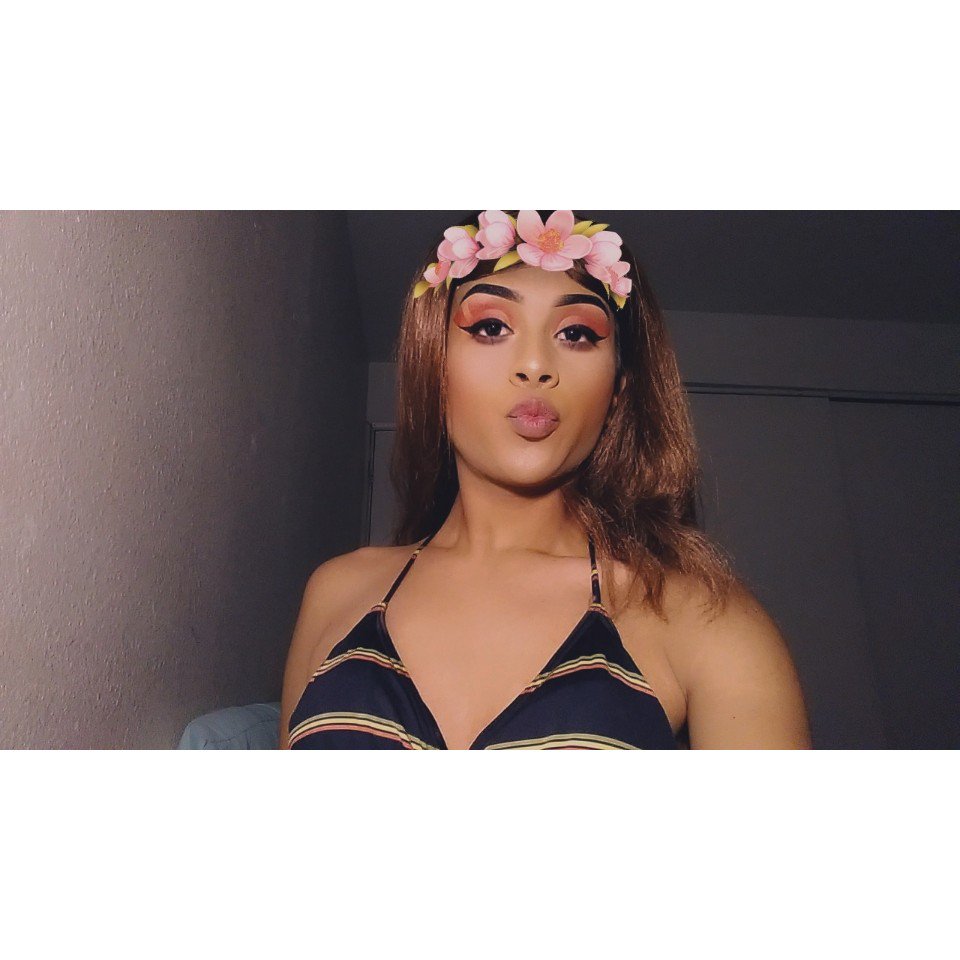 LexaMarshelle's tweet photo. #makeup #PoolPatty https://t.co/ZP04I1joRF