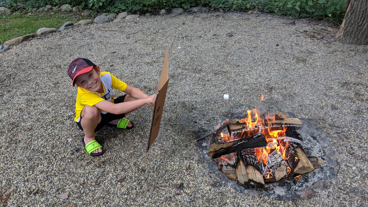 MrBadiner's tweet image. Ahhh... It&apos;s a S&apos;mores kind of night! #PureMichigan #UnpluggedFun