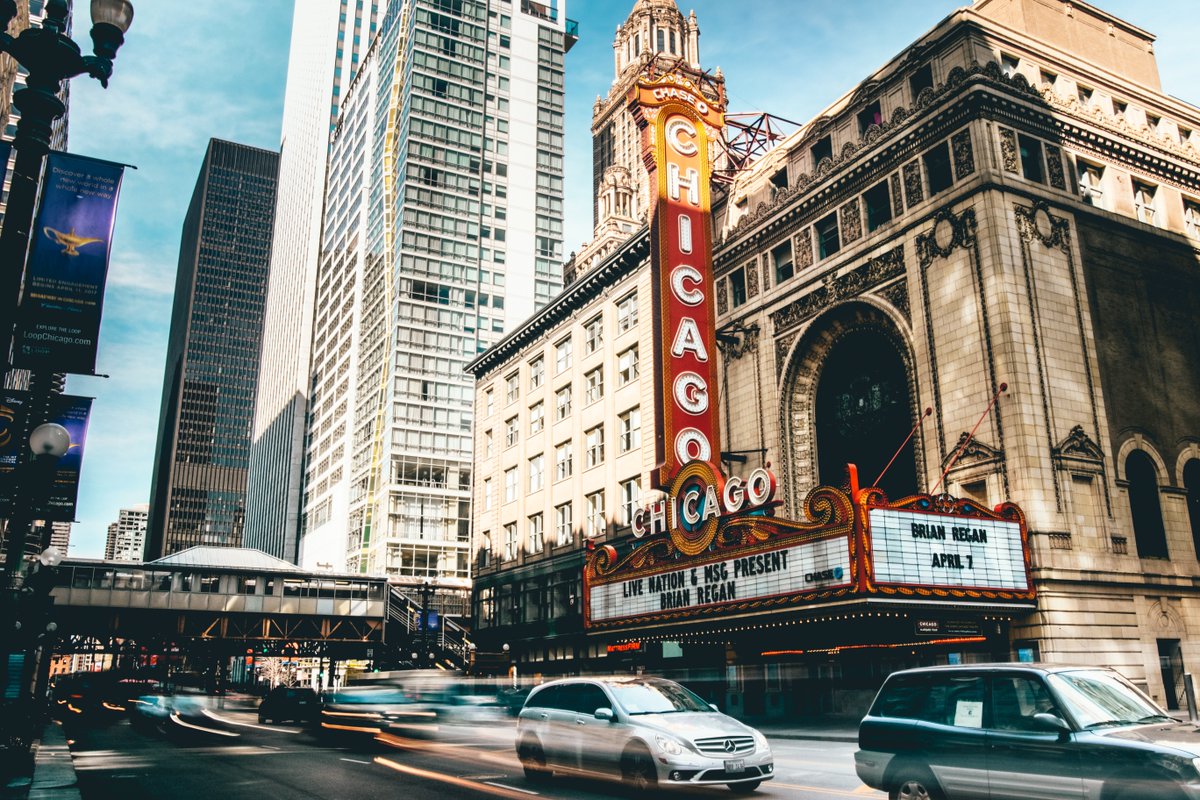Busbud's tweet photo. Our 8 favorite stops in #Chicago by the Busbud blog team, check it out! https://t.co/NFQTrVmXBR #mychicagopix #BusbudExperience https://t.co/k61rOHbCKX