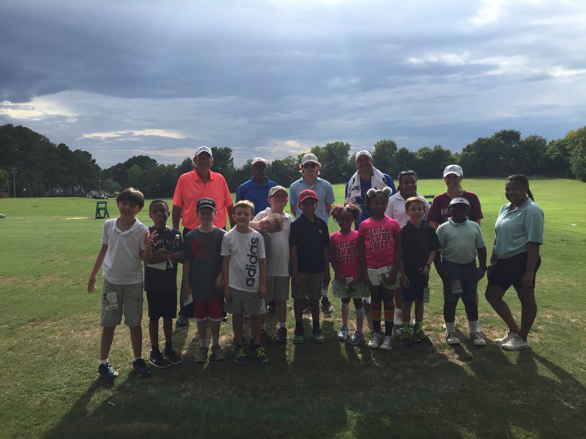 FirstTeeMS's tweet photo. Our FIRST EVER Programming Class @golfbaypointe took place today! #baypointe #summer2018 https://t.co/RXDvljfWHX