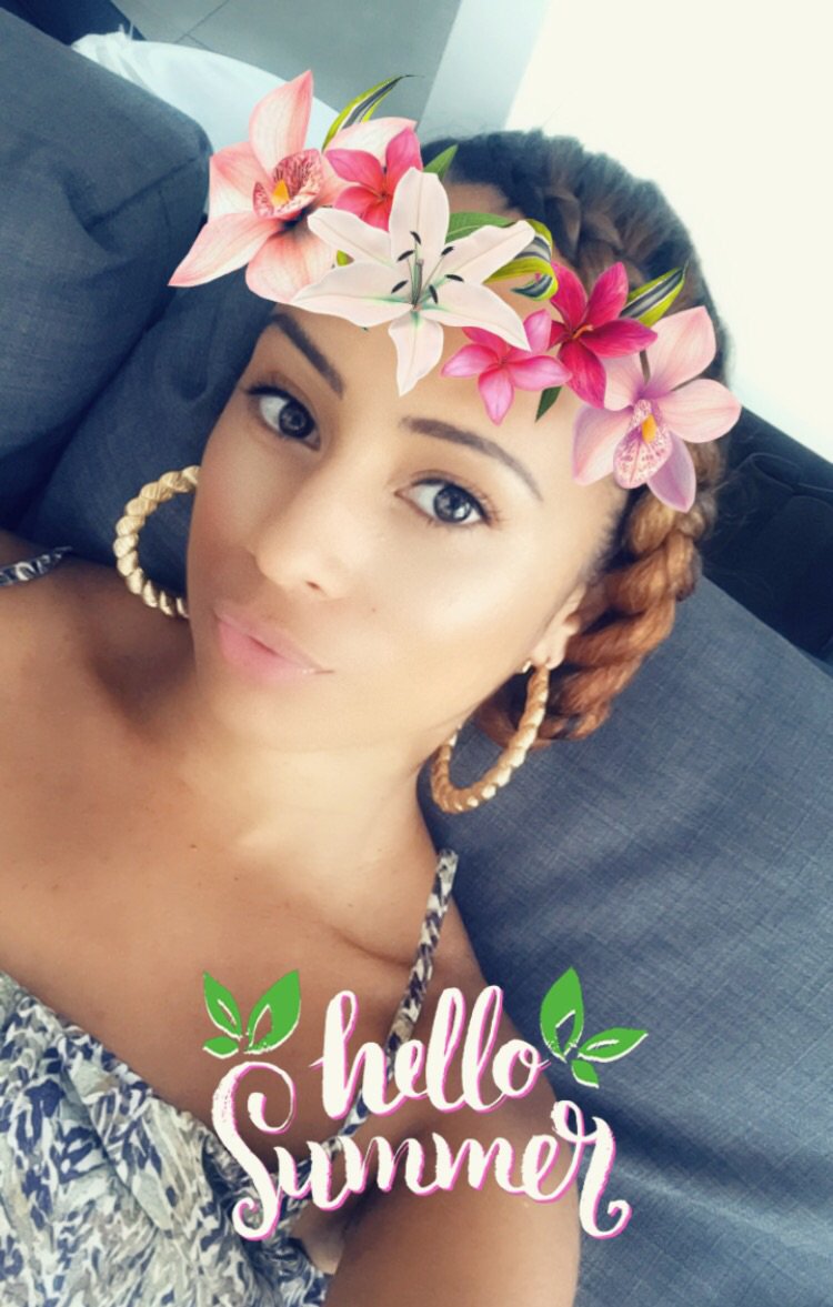 MsMarthaJane's tweet photo. Love a fun filter. Hello summer indeed. England a really gwaan with good good heat and sunshine. Can’t believe it, I’m in daily shock and I LOVE it!! ☀️☀️☀️ https://t.co/3OkjANySFt