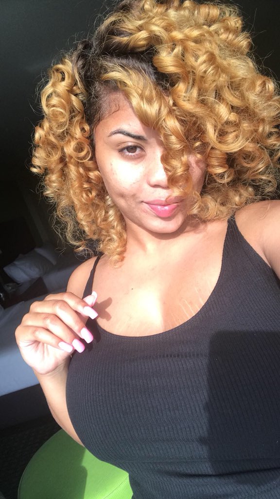 HonduranHoney_'s tweet image. #flexirods #permrods #naturalhair 💜