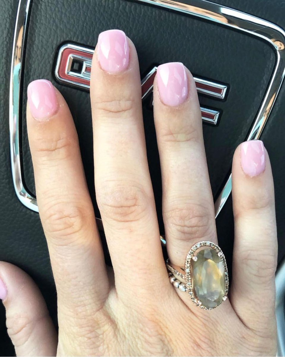 NatBrew11's tweet photo. NAIL TIME! https://t.co/o45aQGykQw https://t.co/0rk7YkMLFL