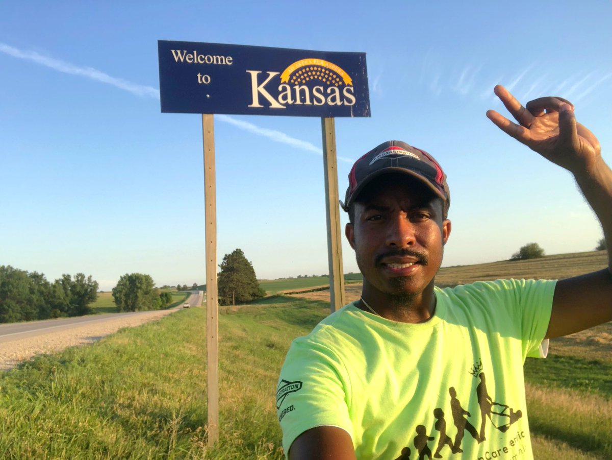 iamrodneysmith's tweet photo. Hello to Kansas   . I will be mowing in Kansas City in the Morning . If you know of anyone who is elderly, disabled, a single mother or a veteran who needs their lawn mowed let me know, but first check with to see if I can .It’s free . https://t.co/CkuLHsejBG