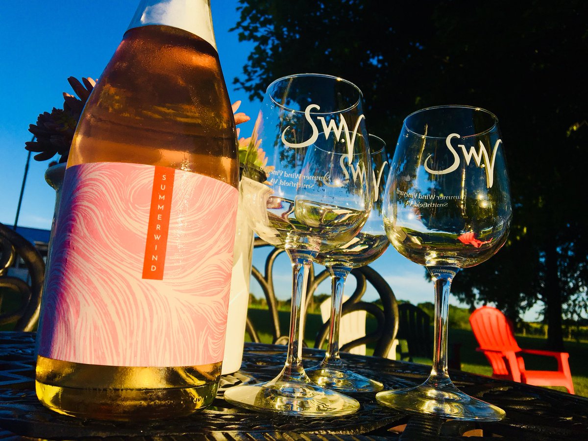 SummerWindVines's tweet photo. Just tried SummerWind’s “Warwick Squeak” Sparkling Rose for the first time tonight!  AMAZING!  Seriously!  Dry, crisp and sparkling with a strawberry/raspberry fruit finish!  The perfect Rose for those who love dry and sweet!  We can’t be more happy! https://t.co/aDu2yco6RY
