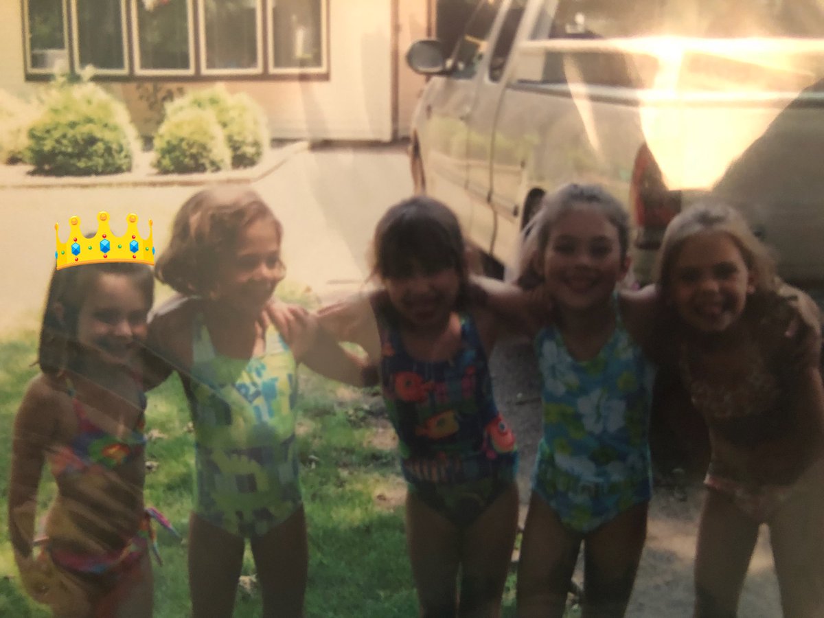 gracekm21's tweet photo. Happy birthday!!!!! @MacyNoonan hope you’ve had the absolute best day:) glad we are bruins and cycs and KISTERS❤️ gonna miss ya:( https://t.co/YNtL9iBXwH