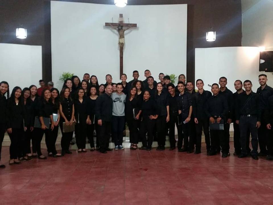 Todo un éxito Gala Mozart protagonizada por el Coro Sinfónico Juvenil Ambrosio Plaza del estado Miranda, bajo la dirección del maestro Daniel Hernández y la participación especial del Coro Infantil del <a href="/NucleoLaPascua/">Núcleo Valle de La Pascua</a> #SomosElSistema #TocarCantarYLuchar