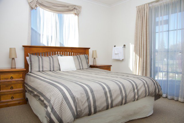 WanakaSelection's tweet photo. Coryan Cottage is a delightful, cosy and private holiday home located only five minutes from the Wanaka village centre. Book your stay today.

#wanakaselection #wanakaholidayhomes #coryancottage #holidaytime #familyholiday #lovewanaka https://t.co/BAMK0p43GX