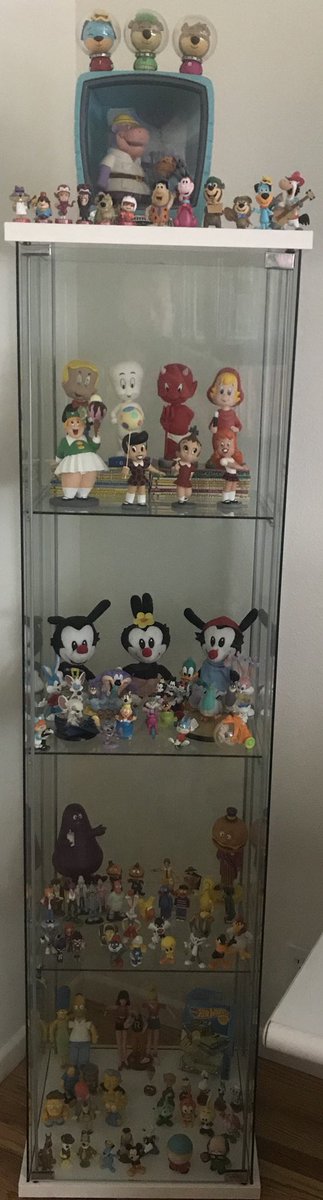 stevenb29's tweet photo. And the rest...
#Harvey #LittleDot #RichieRich #Casper #Animaniacs #Tinytoons #HannaBarbera #mcdonalds #Futurama #Smurfs #LooneyTunes #Simpsons #Funko #electrictiki https://t.co/8mEczH8sX5