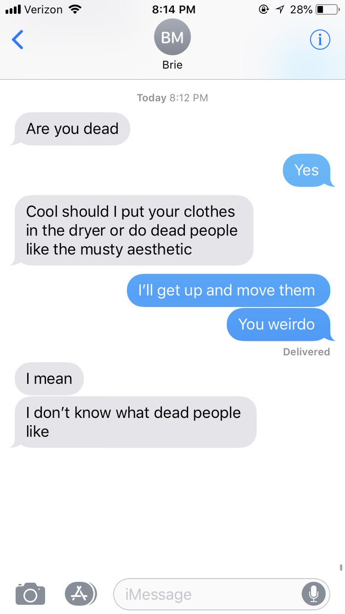 TareynStomberg's tweet photo. My roommate is savage and that’s what I love about her. https://t.co/XFYodAZ78W