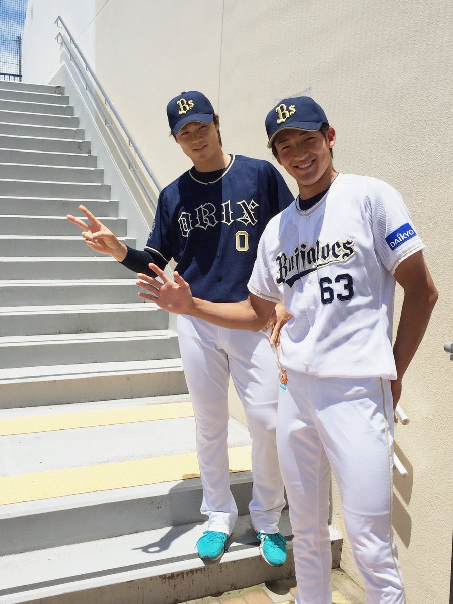 舞洲暑いぃ～！ 昨日の試合では、選手ウェルカムにW山崎投手が登場