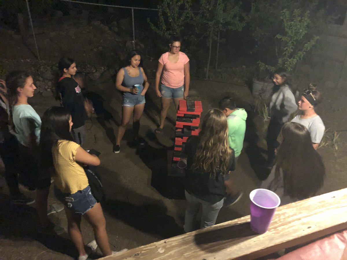 CoachStep1's tweet image. Jumbo AZ RedHawks Jenga! #jumbojenga