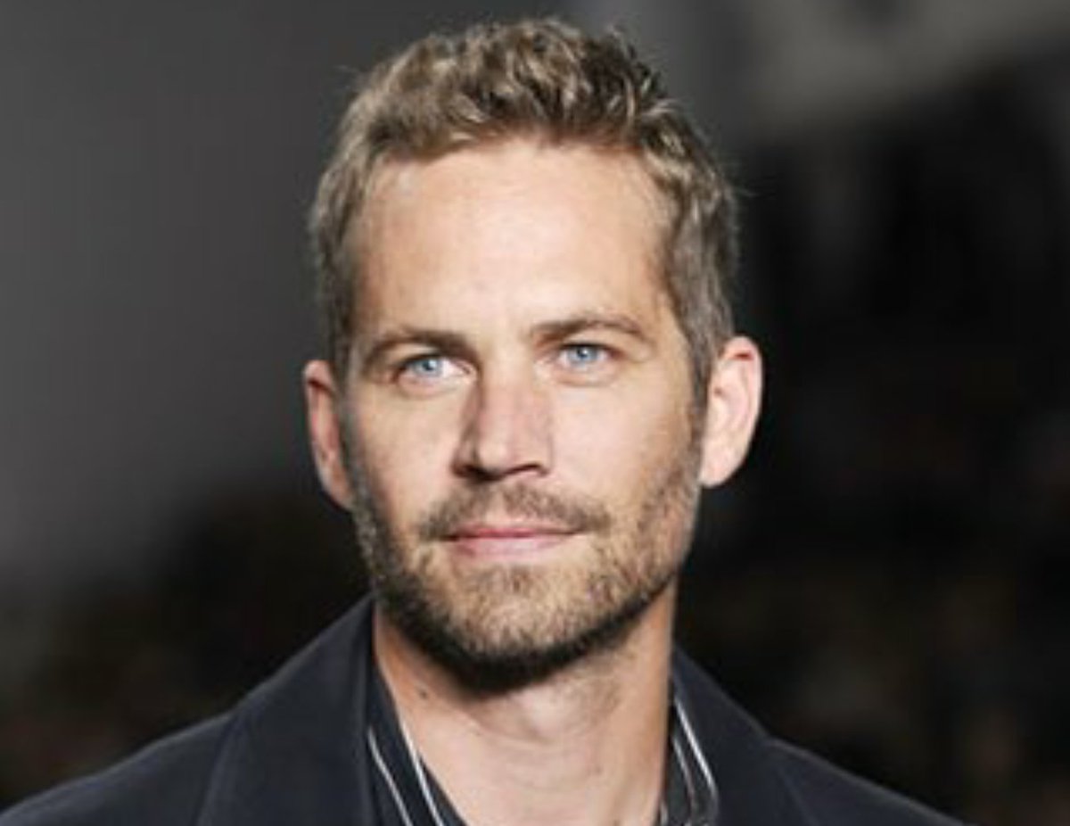 Paul Walker

Nov 30th, 2013, his car hit a tree and caught fire. The video however, looks more like an explosion.

youtu.be/GColnCQmc7w

He was set to come forward exposing the Clinton Foundations crimes against children in Haiti. He discovered this through his charity work.