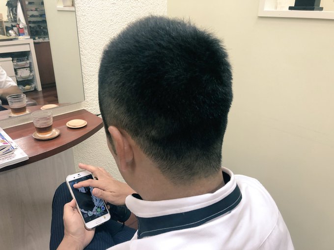 つむじはげを隠す髪型15選 男女別に薄毛が目立たない方法を解説