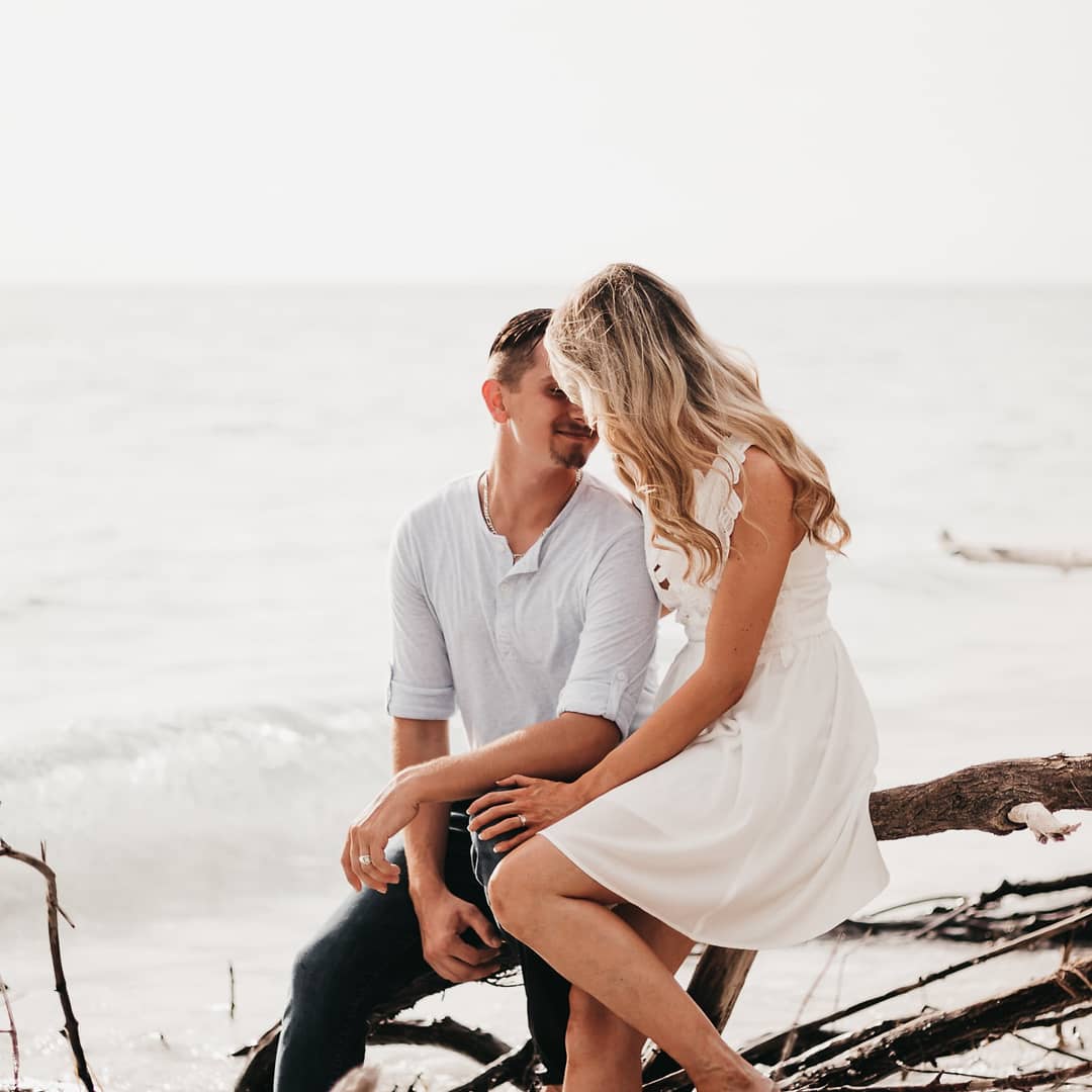 cheyennnnee's tweet photo. I may be wearing a short white dress, but I'm in bed dreaming of the day I get to wear a long one. https://t.co/vVIB8gEUzl