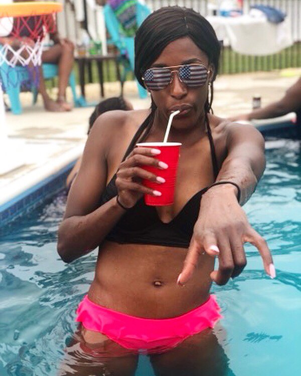 ReneePwash's tweet photo. I don’t follow rules and they don’t like that☺️😇😎 #tvhost #blackgirlmagic #tvpersonality #reneepwashington #rpw #onairhost #femalemodel #femaleanchor #blackreporter #pool #bikini #bathingsuitp https://t.co/lOKt2t4LxL