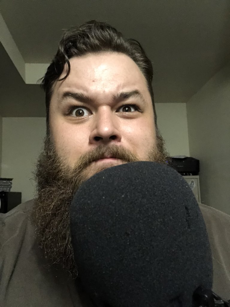 Justinthulu's tweet photo. There was a spider on Mark’s mic while we were recording the next episode of #CreaturePasta... we were both worried. https://t.co/oeu4wqNrr3
