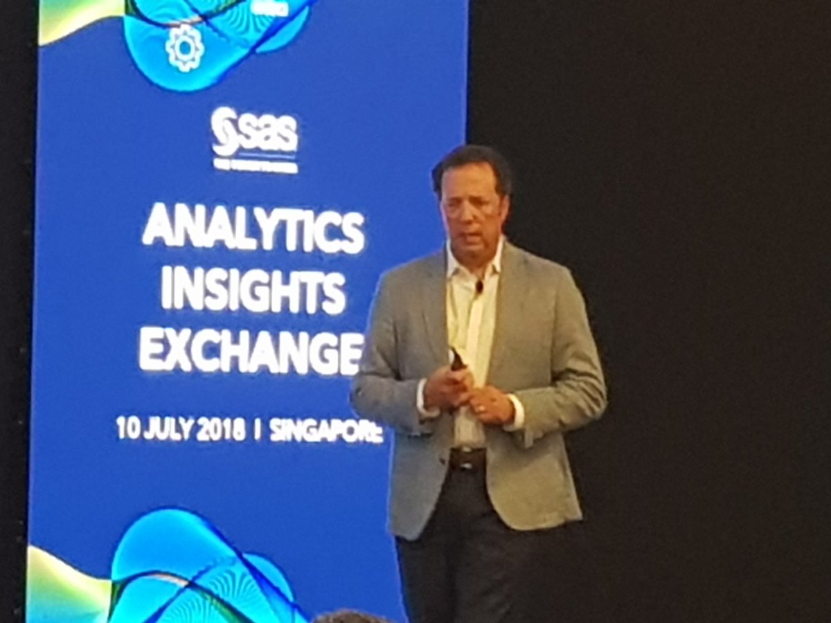 carolynsee's tweet image. #SASAIX Opens with Jason Mann VP of #IOT. Data connected makes devices intelligent.