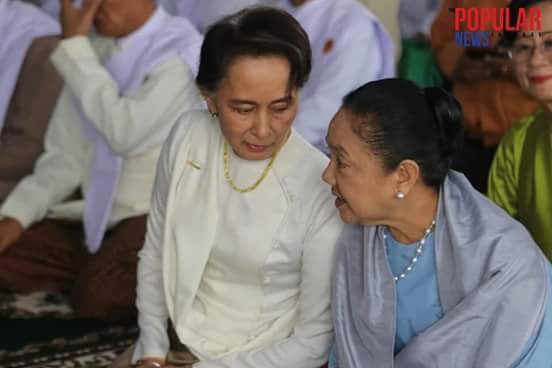 မမ သမၼတကုိ ေရွ႕ထုတ္အုံးမွာလား 

အသာေန ငါ့ဘာသာ ၾကည့္လုပ္မယ္ စကားမမ်ားနဲ႔ ငါေပးတာယူ ၾကားလား 
ဟုတ္မမ 😁😁😁😁😁