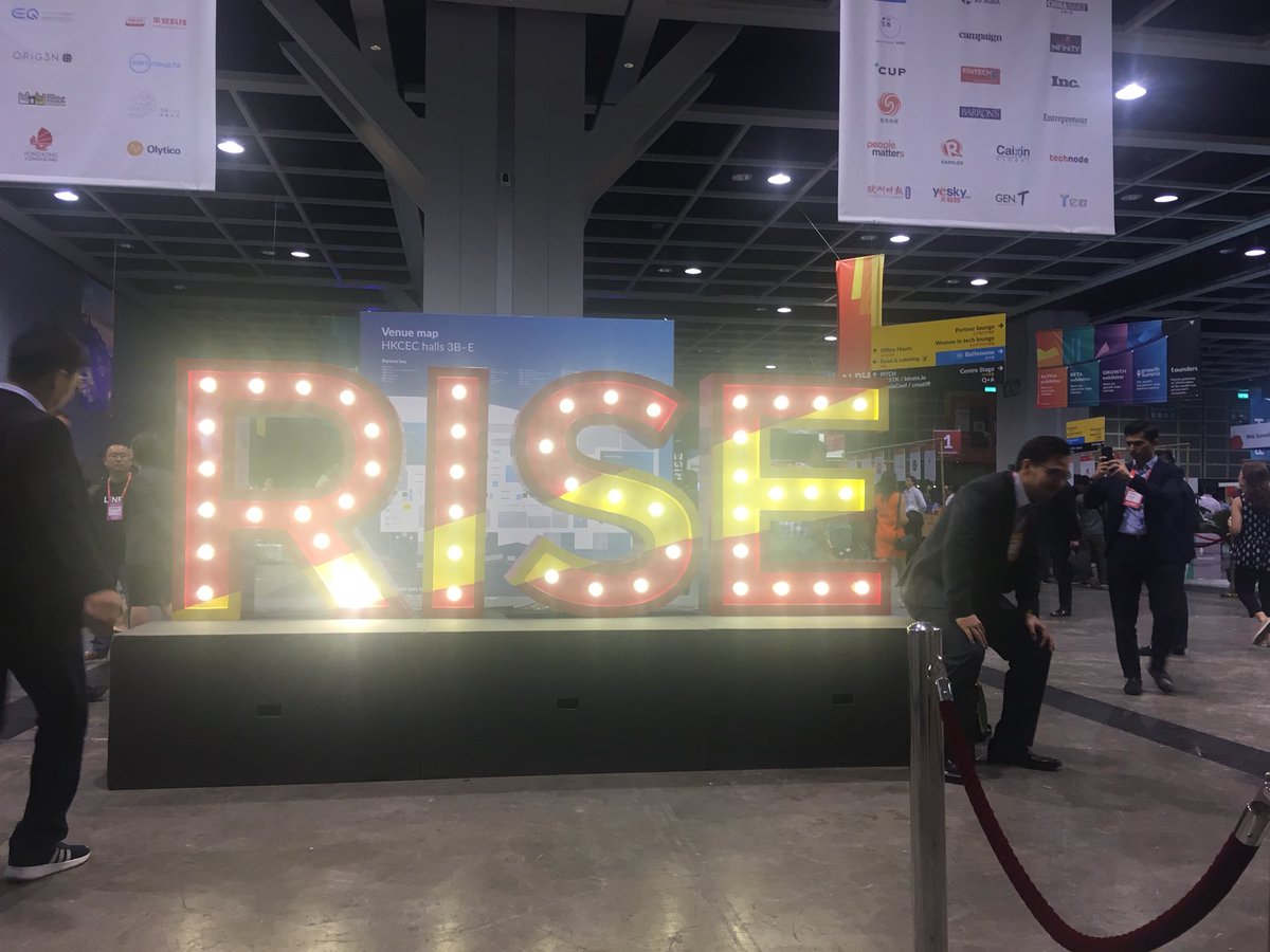 EasyBacchus tweet media