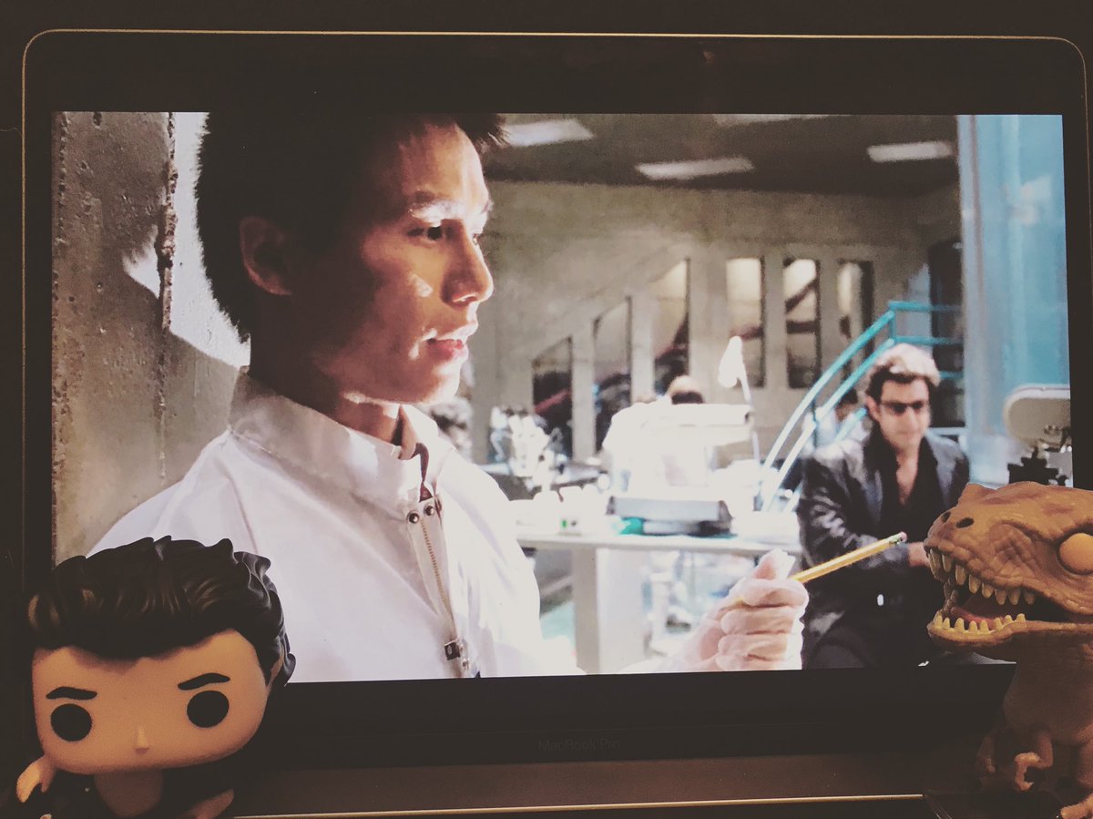 ashinonyx's tweet photo. "You bred raptors?" π±
Fieldwork starts tomorrow, so of course #JurassicPark is on in the background while I finish packing. My @OriginalFunko friends will be coming along with me, and you can follow our adventures with the hashtag #CleverGirlFieldwork
Stay tuned! https://t.co/GsS0s5P34W