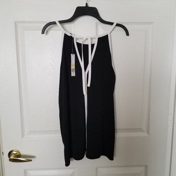 cecimarief's tweet photo. So good I had to share! Check out all the items I'm loving on @Poshmarkapp #poshmark #fashion #style #shopmycloset #newdirections #cynthiarowley #loft: https://t.co/fCHNK9e6PZ https://t.co/2zS8B2RUsx