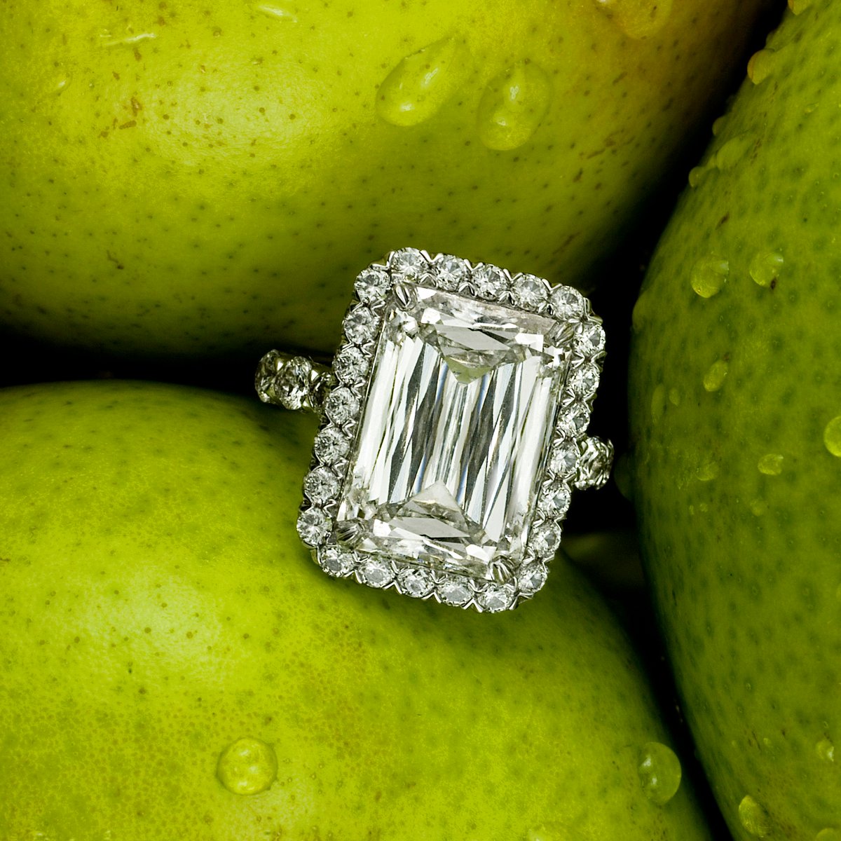 CrisscutNewYork's tweet photo. You are the #Love of my life! #summerlove #summerproposal #lamourcrisscutdiamond #proposal #lamourcrisscutdiamondengagementring
#uniqueengagementring #luxury #wedding #crisscutdiamond #bridetobe #dreamweddingring @CrisscutNewYork https://t.co/i58SxLbRdY