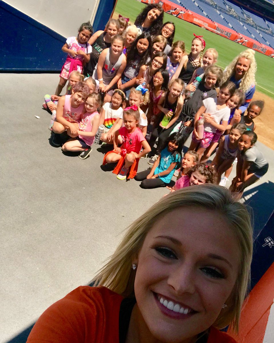 BroncosCheer's tweet image. These #FutureDBC are ready to take the field..... in about 15 years! Day ☝️ of #JDBC Summer Camp is off to a great start! 🧡