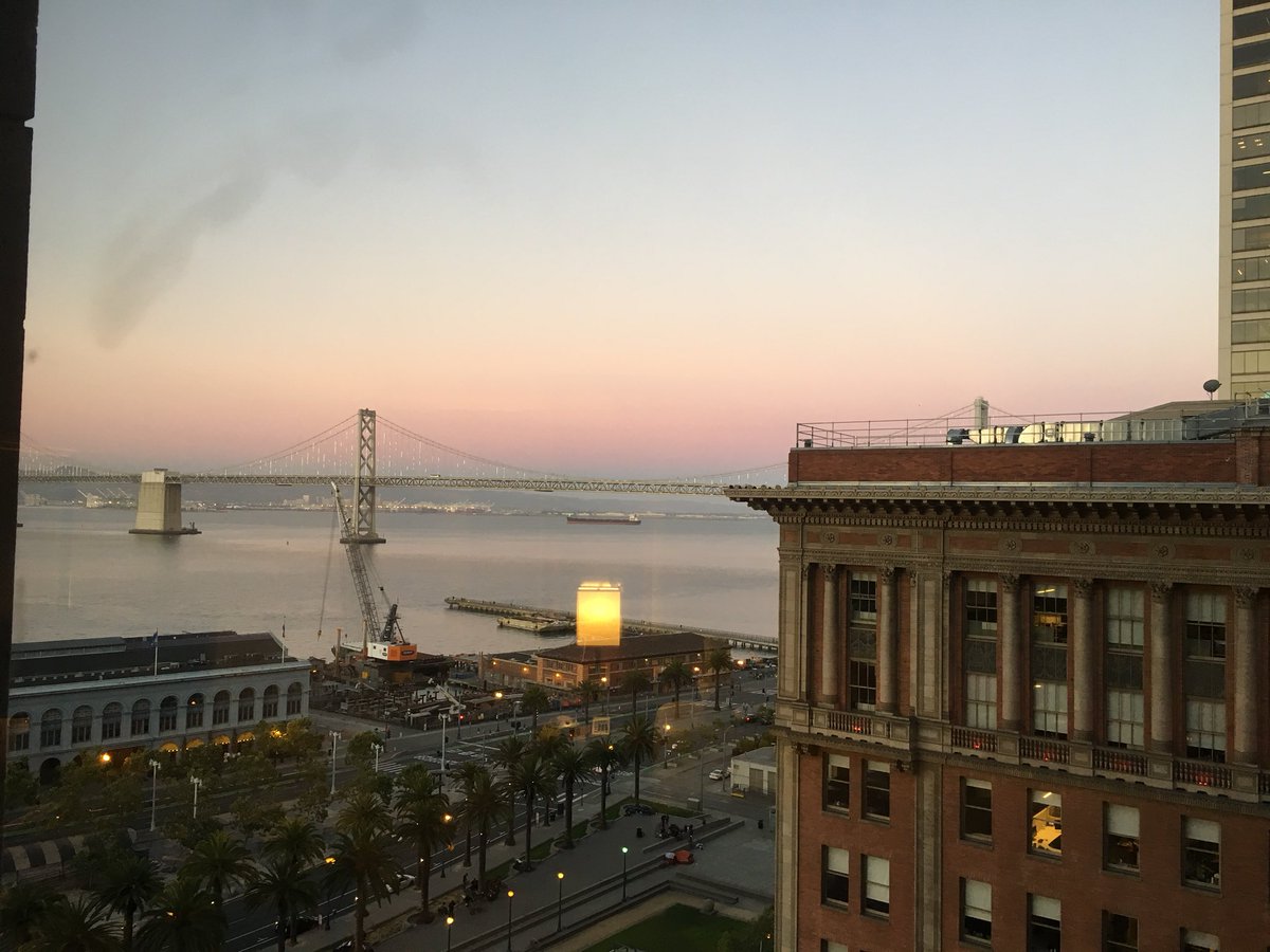 monacoheidi's tweet image. Onboarding week in San Francisco #hellonewjob #feelgood #roomwithaview #happytobehere
