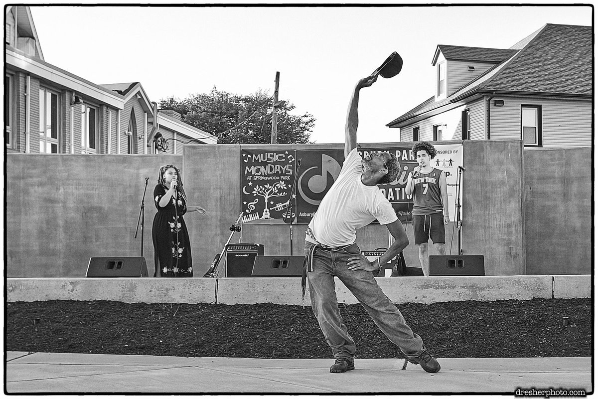 Music Monday’s at Springwood Park  @AsburyParkMHF @AsburyParkPress @AsburyParkMusic @AsburyParkMHF @workhousepr @ShowsIGoTo    @NJArtsDaily @TitosVodka @AsburyParkTV @apmff @LakehouseNJ #dance #apmhf #abmf #wheremusiclives