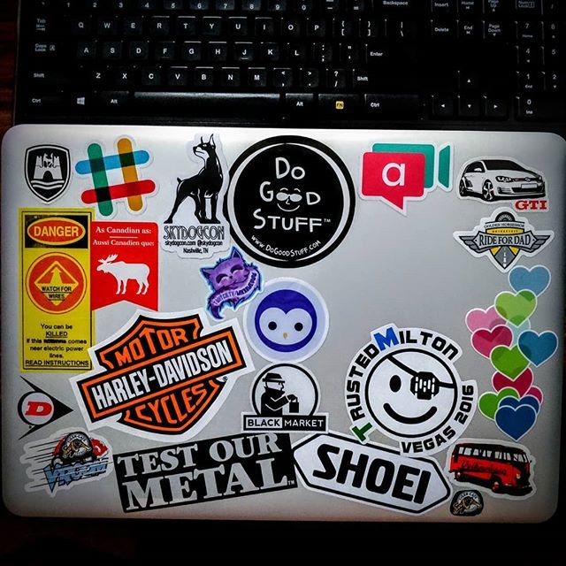 TechStud's tweet photo. The stickers on my laptop. What do you have on yours?
#Macbook
#MacbookPro
#MBP
#Stickers #Character #Bling
@JoelComm #DoGoodStuff
@Volkwagen / @VWCanada
#VWWolfsburg
#Wolfsburg
@HarleyDavidson / @HarleyCanada
#TestOurMetal
@RideDunlop
#Black @MarketHuโฆ https://t.co/dA0F5tWNzI https://t.co/66uZOHGJ2o