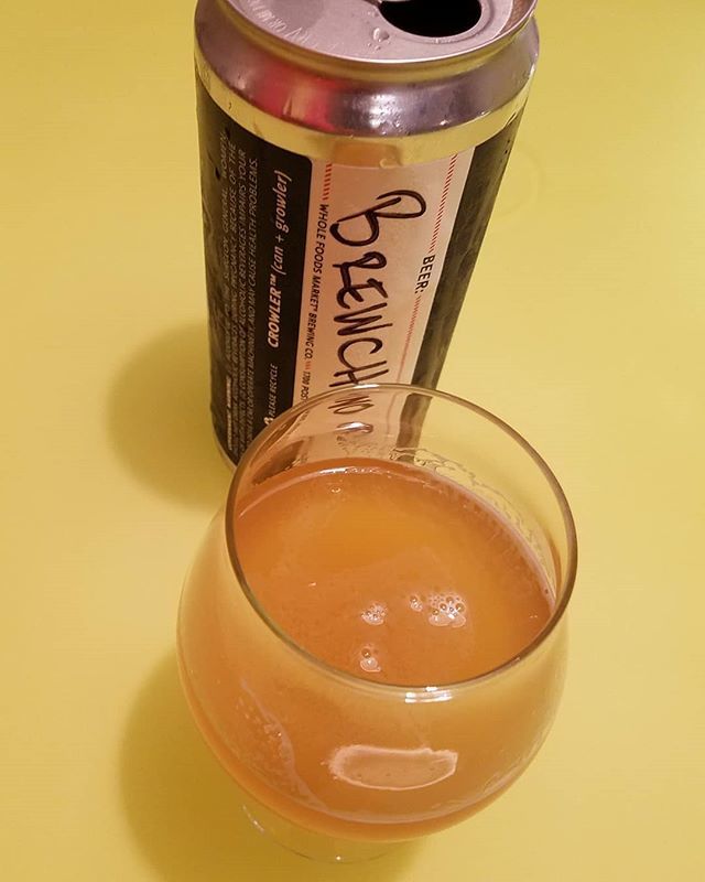 bjbclique's tweet photo. I'm so glad Whole Foods Post Oak is centrally located... love this beer. We also tried the biscotti stout in store last night. Loved that too.
.
.
.
#beer #brewchino #crowler #neipa #local #wfm #wholefoods @wholefoods @jamesc_from_wfmbc #postoak #haze #h… https://t.co/65pxN8Whz1 https://t.co/i03Tr1yrE4
