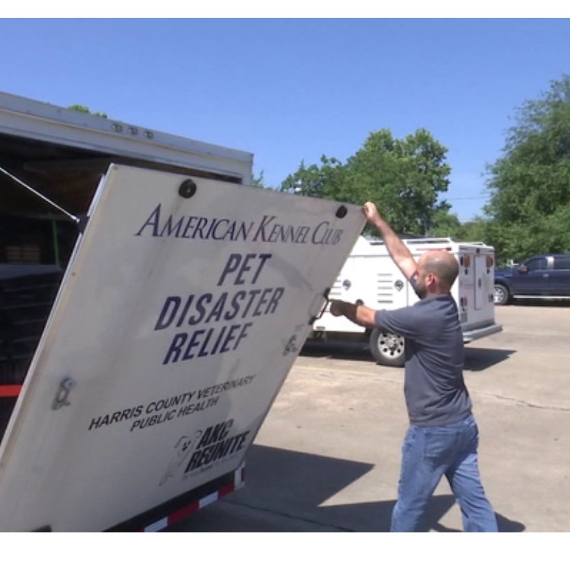 #thankyouforthedonations of these supplies and a way to care for our pets during times of need!! 
@americankennelclub
@houstonkennelclub
@k9healthfoundation
We appreciate you!!👏❤
fox26houston.com/news/trailers-…
@fox26houston #emergencypreparedness #protectyourpets #helpthedogs #awesome