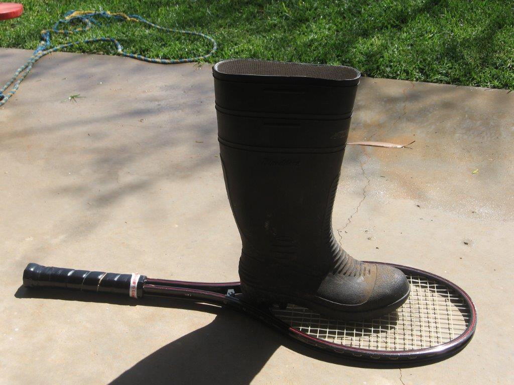 BradMillsteed's tweet photo. @jimheal69 @yerecointraders @HoolyMcg @WaddiPark @dklracing The #FrogValley model of the #BlueHeal
Blue heals from his wallet dragging deep in the pocket and his heal whacking it on the way!
That’s why they go for the long boots, not just to keep water out but handy for putting wallet in https://t.co/3BxZenjbSl