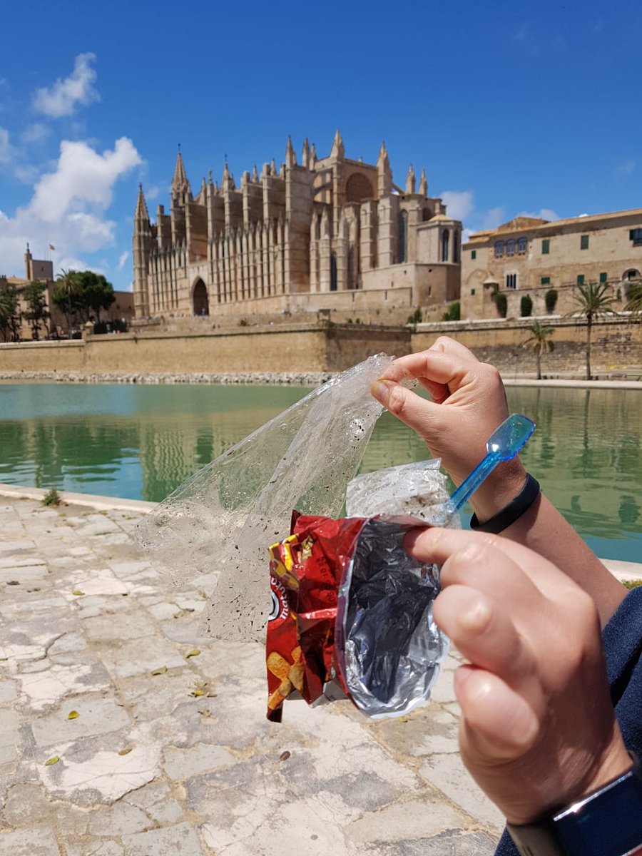 DoneWithPlastic's tweet photo. Some findings in Palma de #Mallorca. 💙 our 🌍 #donewithplastic #plasticpollution https://t.co/UUby3KGRTH