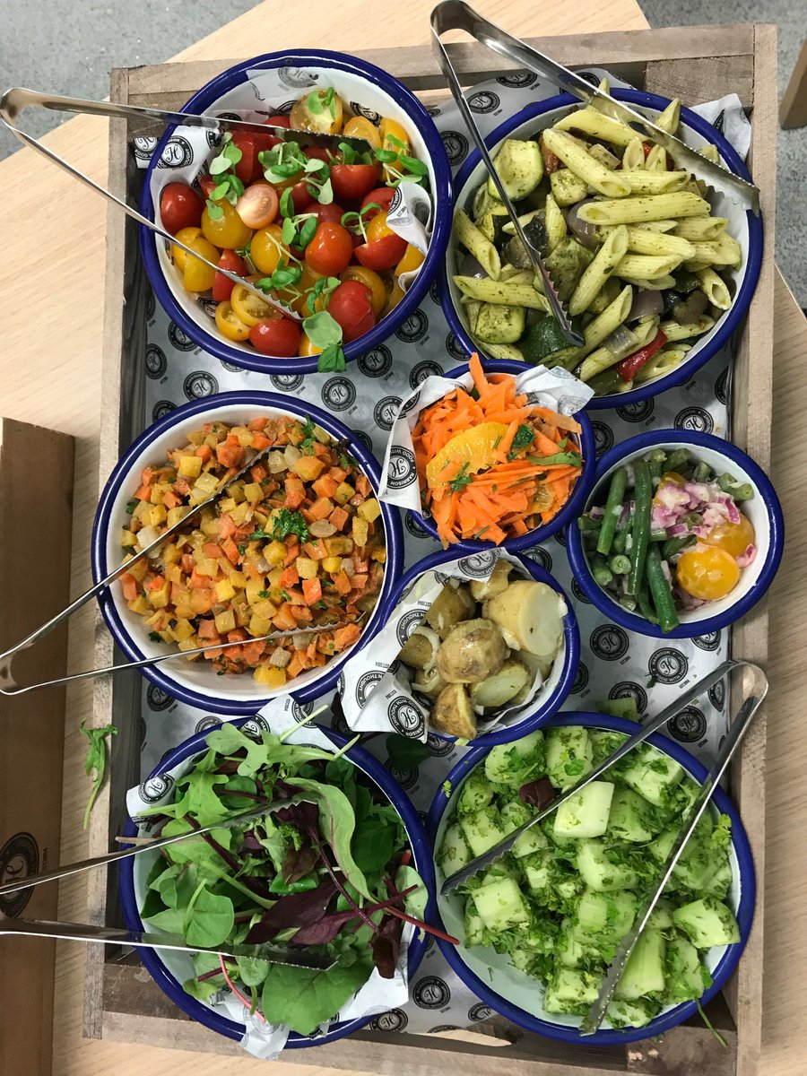 NansenGreen's tweet photo. School meals 2018! School pupils now expect high street quality. #mmmschooldinner #NansenGreen #eatwell #YouDeserveBetter https://t.co/nyLagJtYiY