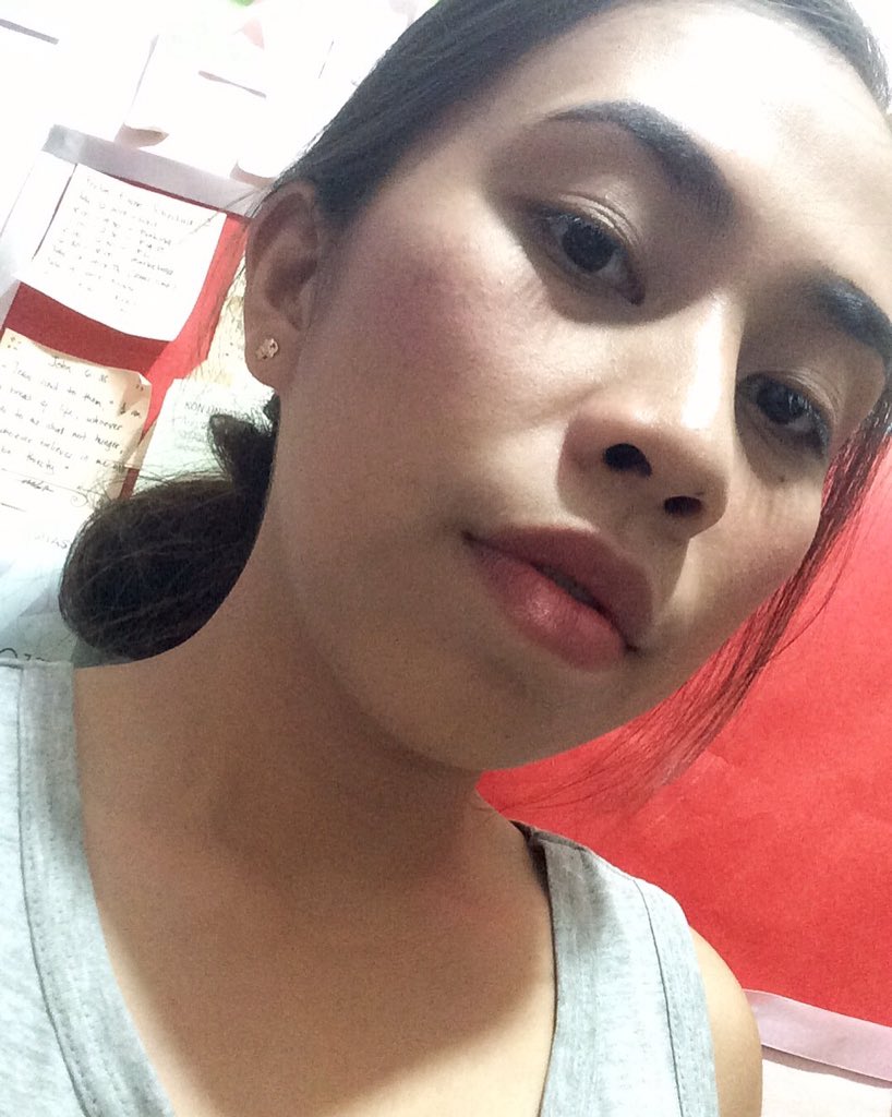 irishMhek's tweet photo. Thanks sa on fleek na kilay chariz 😘 https://t.co/5ISZWLnIsy